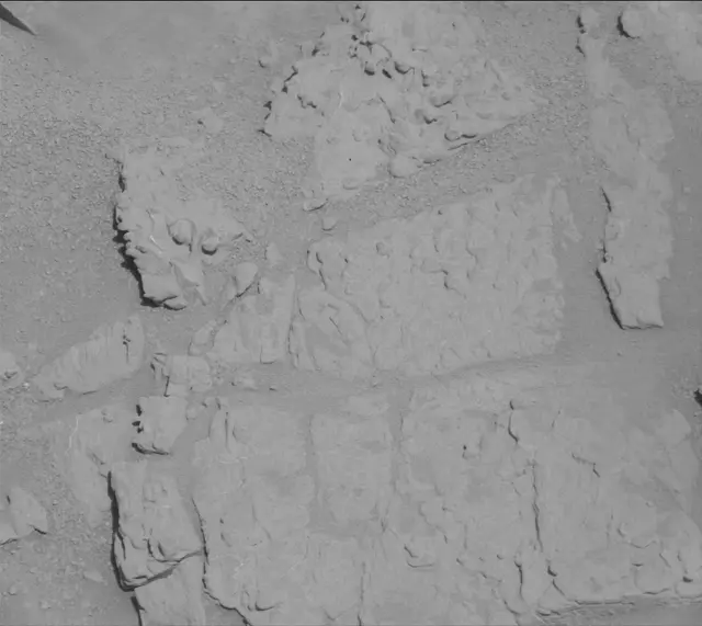Sol 4639: Mast Camera (Mastcam)