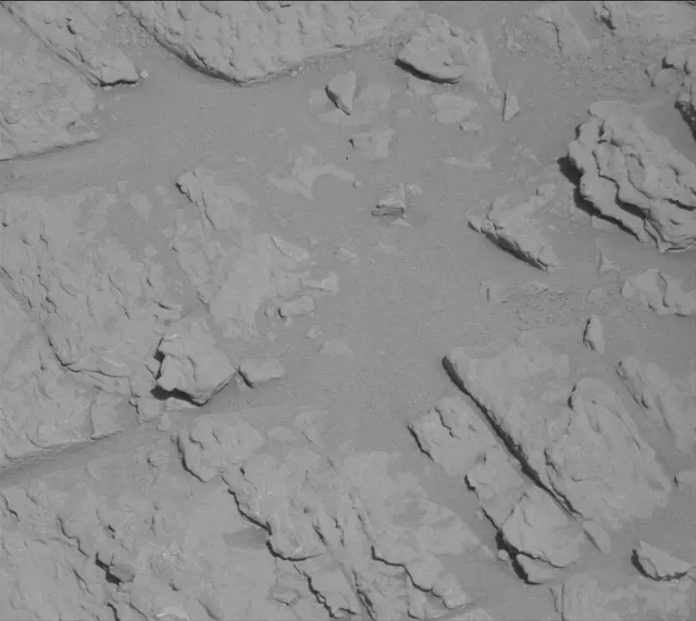 Sol 4639: Mast Camera (Mastcam)