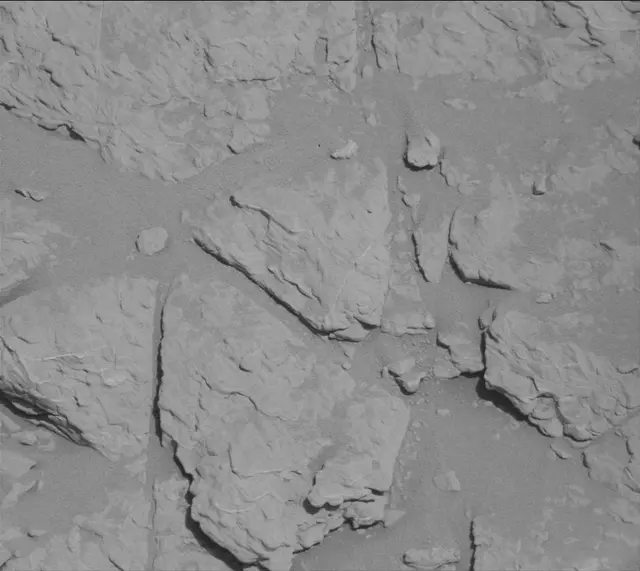 Sol 4639: Mast Camera (Mastcam)