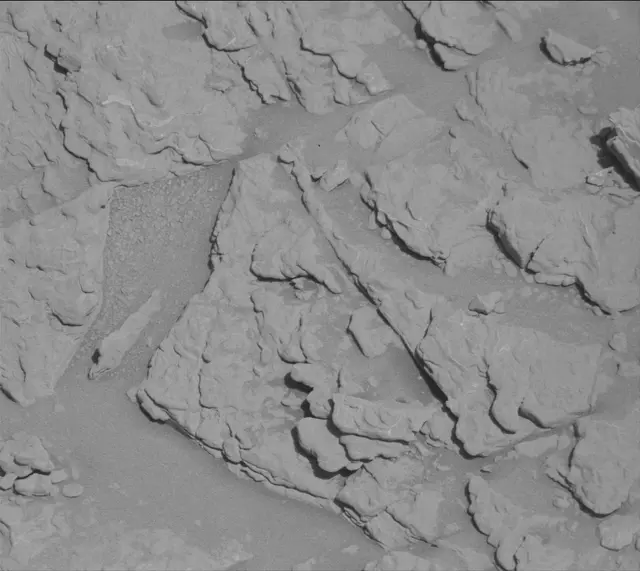 Sol 4639: Mast Camera (Mastcam)