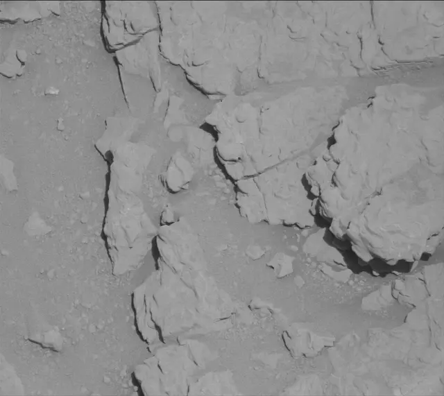 Sol 4639: Mast Camera (Mastcam)