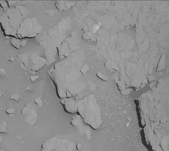 Sol 4639: Mast Camera (Mastcam)