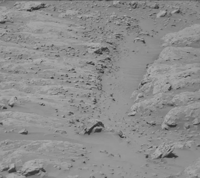 Sol 4639: Mast Camera (Mastcam)