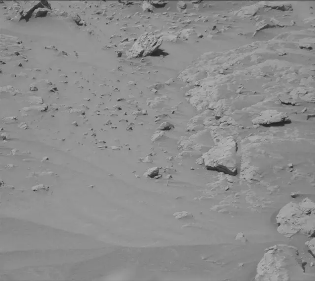 Sol 4639: Mast Camera (Mastcam)