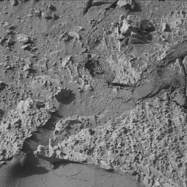 Sol 4639: Mast Camera (Mastcam)