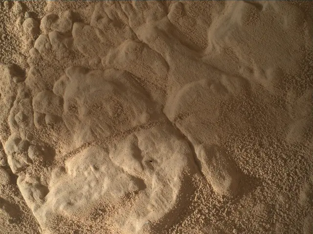 Sol 4639: Mars Hand Lens Imager (MAHLI)