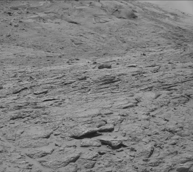 Sol 4640: Mast Camera (Mastcam)