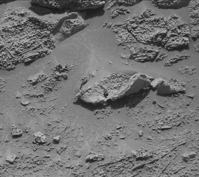 Sol 4643: Mast Camera (Mastcam)