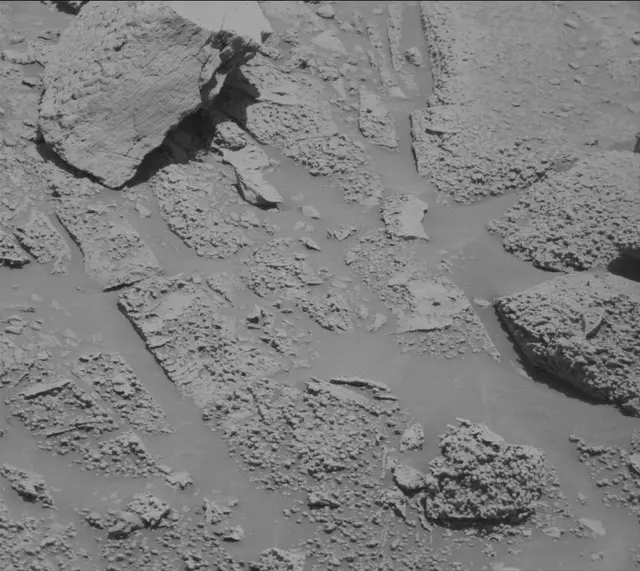 Sol 4643: Mast Camera (Mastcam)
