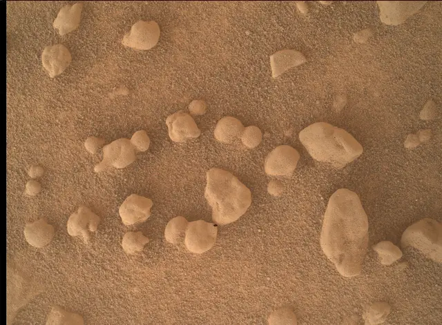 Sol 4643: Mars Hand Lens Imager (MAHLI)
