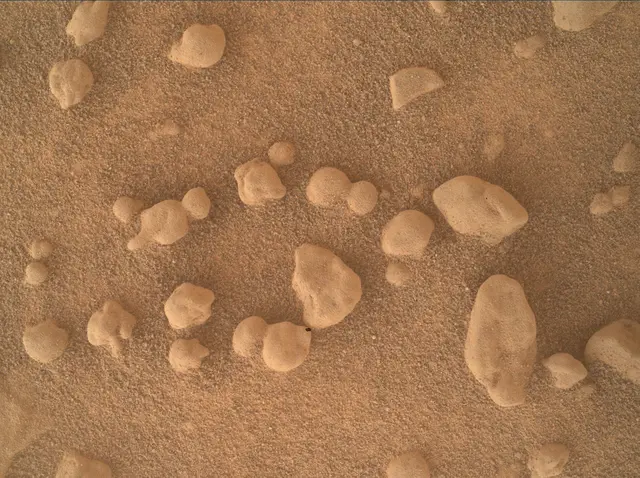 Sol 4643: Mars Hand Lens Imager (MAHLI)