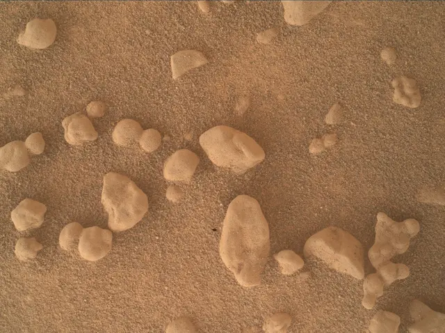 Sol 4643: Mars Hand Lens Imager (MAHLI)