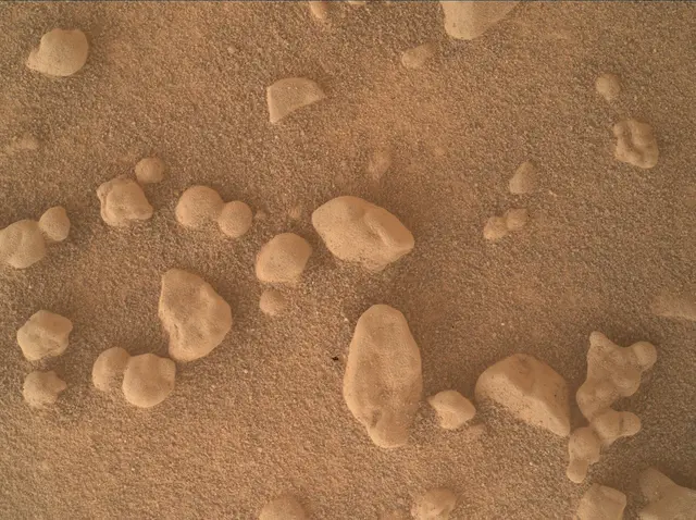 Sol 4643: Mars Hand Lens Imager (MAHLI)