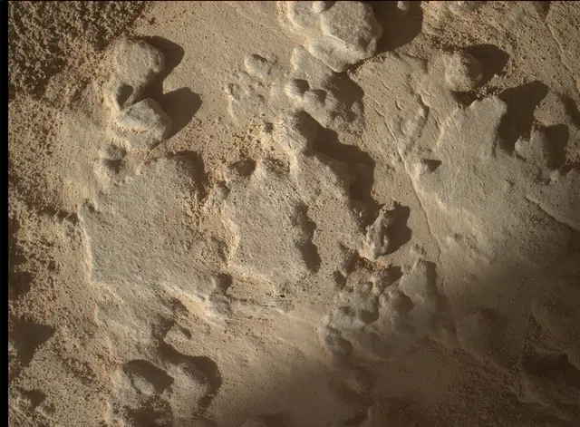 Sol 4658: Mars Hand Lens Imager (MAHLI)