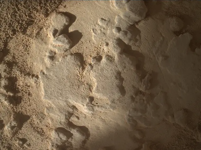 Sol 4658: Mars Hand Lens Imager (MAHLI)
