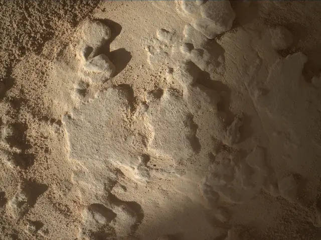 Sol 4658: Mars Hand Lens Imager (MAHLI)