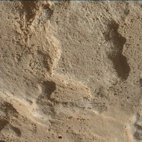 Sol 4658: Mars Hand Lens Imager (MAHLI)