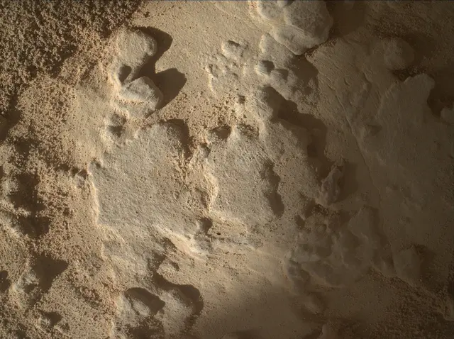 Sol 4660: Mars Hand Lens Imager (MAHLI)