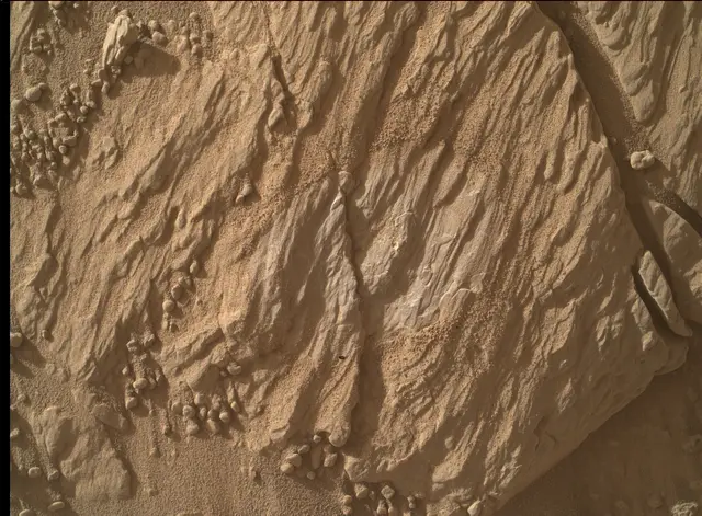 Sol 4663: Mars Hand Lens Imager (MAHLI)