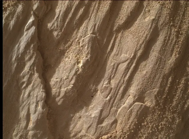 Sol 4663: Mars Hand Lens Imager (MAHLI)