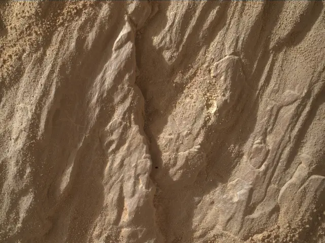 Sol 4663: Mars Hand Lens Imager (MAHLI)