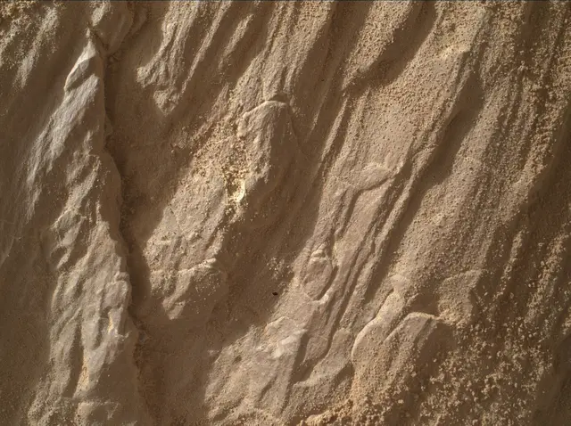 Sol 4663: Mars Hand Lens Imager (MAHLI)