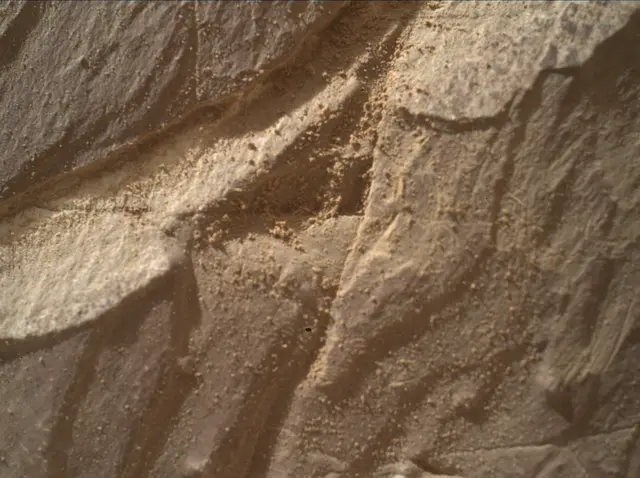 Sol 4668: Mars Hand Lens Imager (MAHLI)