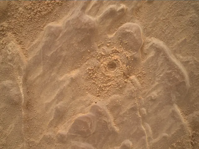 Sol 4670: Mars Hand Lens Imager (MAHLI)
