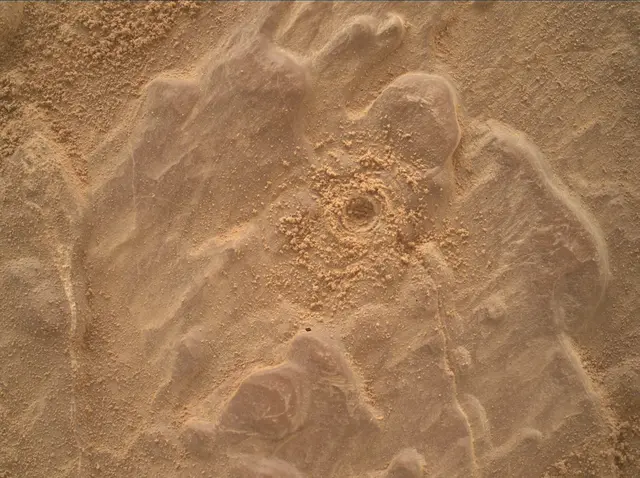 Sol 4670: Mars Hand Lens Imager (MAHLI)