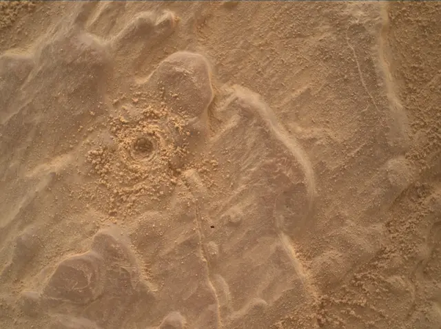 Sol 4670: Mars Hand Lens Imager (MAHLI)