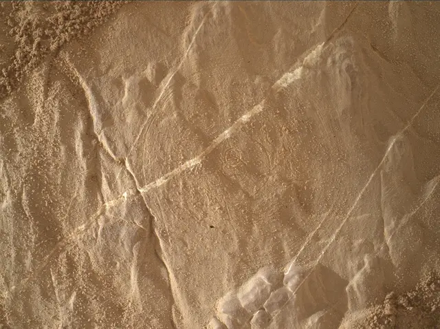 Sol 4672: Mars Hand Lens Imager (MAHLI)