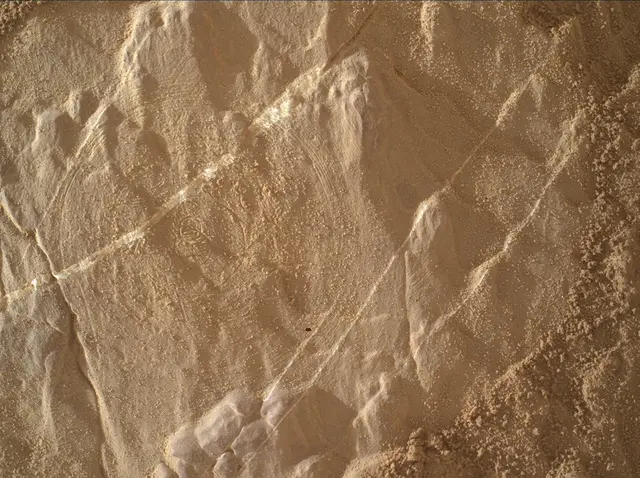 Sol 4672: Mars Hand Lens Imager (MAHLI)