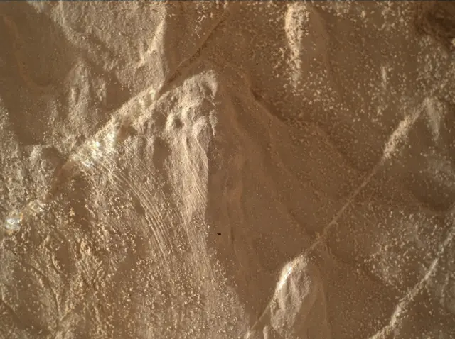 Sol 4672: Mars Hand Lens Imager (MAHLI)