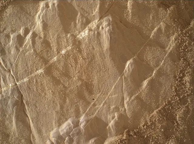 Sol 4673: Mars Hand Lens Imager (MAHLI)