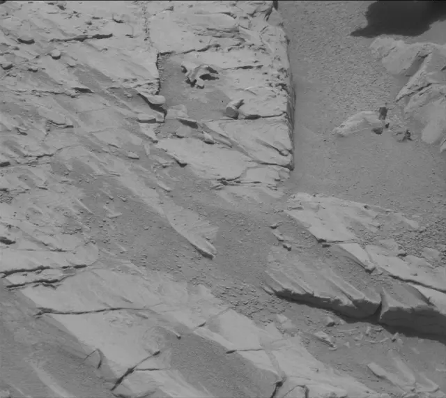Sol 4679: Mast Camera (Mastcam)