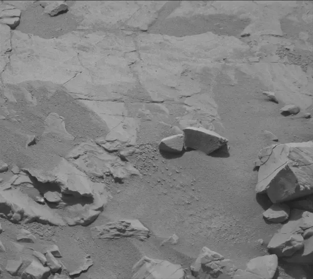 Sol 4679: Mast Camera (Mastcam)