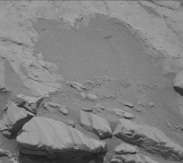 Sol 4679: Mast Camera (Mastcam)