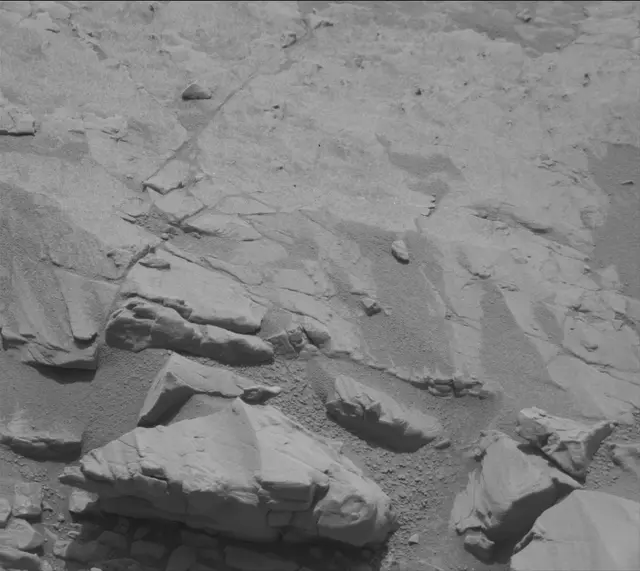 Sol 4679: Mast Camera (Mastcam)