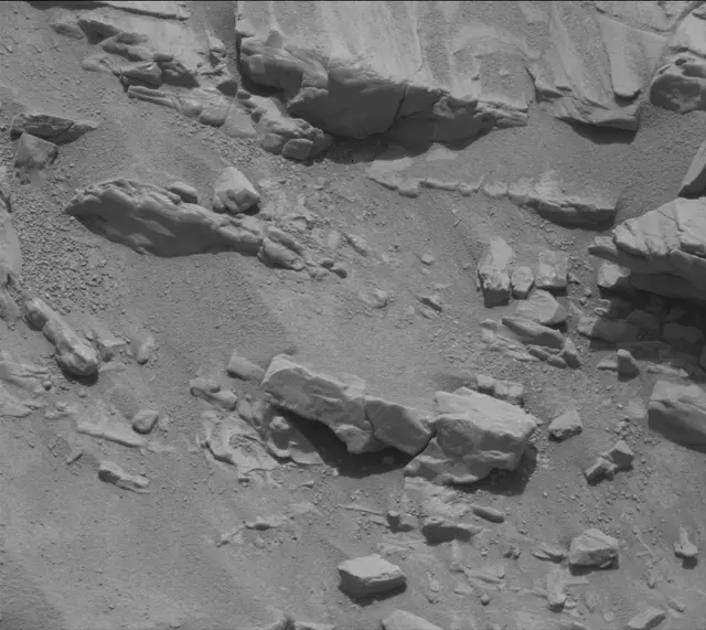 Sol 4679: Mast Camera (Mastcam)