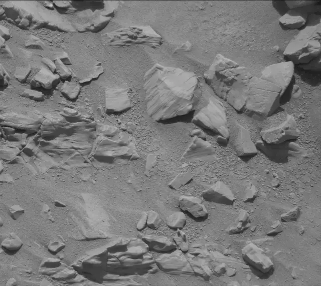 Sol 4679: Mast Camera (Mastcam)