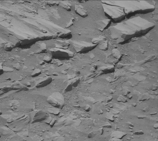 Sol 4679: Mast Camera (Mastcam)