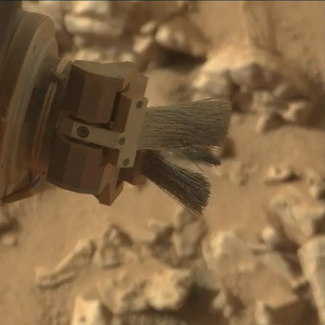 Sol 4679: Mast Camera (Mastcam)