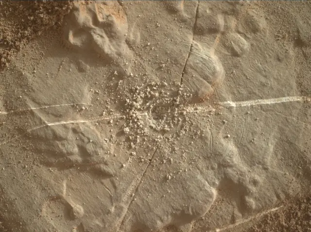 Sol 4679: Mars Hand Lens Imager (MAHLI)
