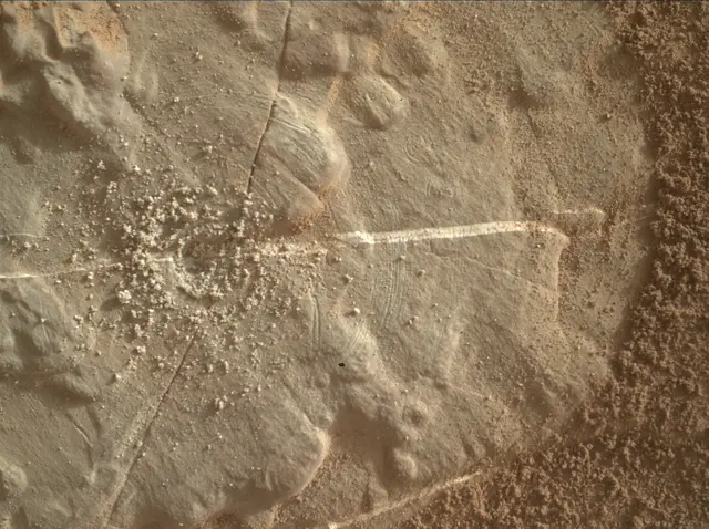 Sol 4679: Mars Hand Lens Imager (MAHLI)