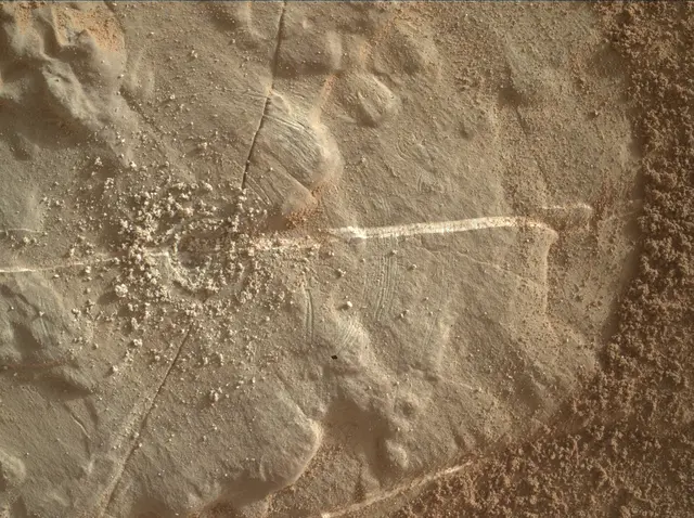 Sol 4679: Mars Hand Lens Imager (MAHLI)