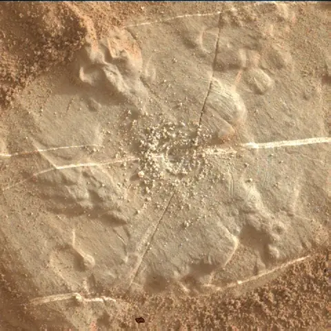 Sol 4679: Mars Hand Lens Imager (MAHLI)