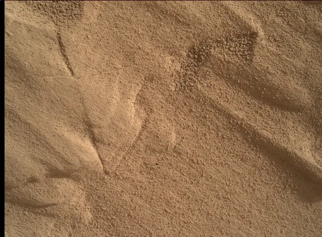 Sol 4679: Mars Hand Lens Imager (MAHLI)