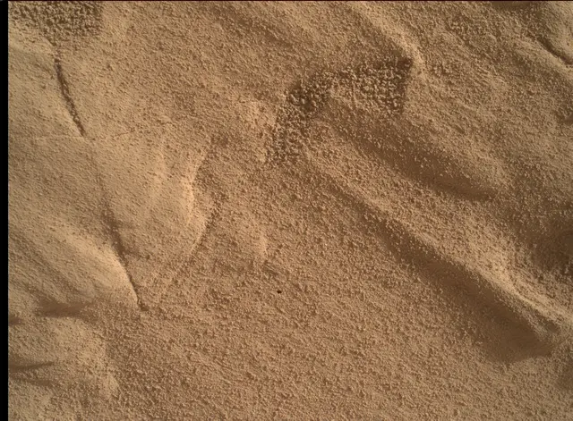 Sol 4679: Mars Hand Lens Imager (MAHLI)