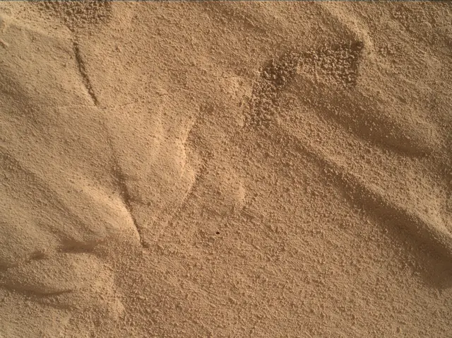 Sol 4679: Mars Hand Lens Imager (MAHLI)
