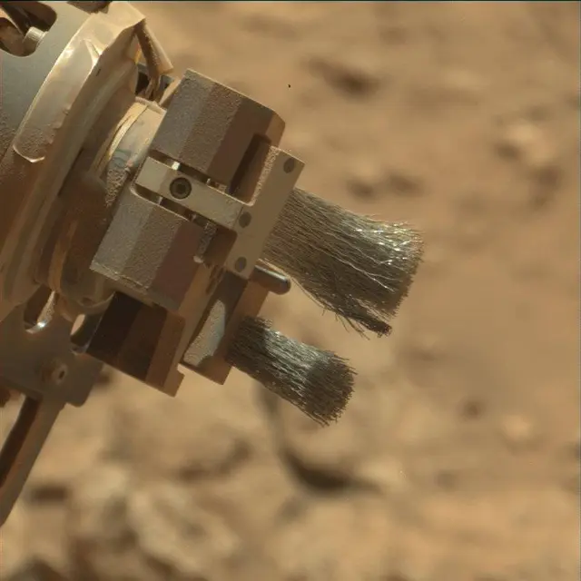 Sol 4683: Mast Camera (Mastcam)